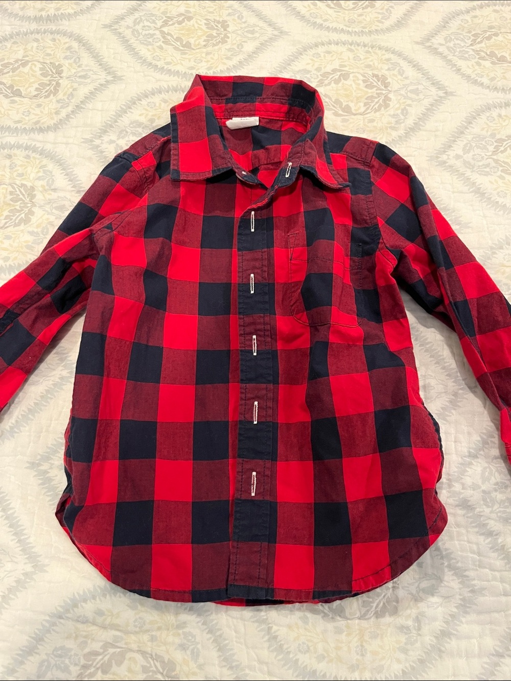 Gap Kids Red and Black Buffalo Plaid Button-Up Shirt 3t
